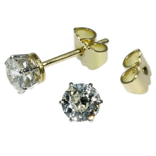 Art Deco platinum on gold diamond ear studs together 1 carat